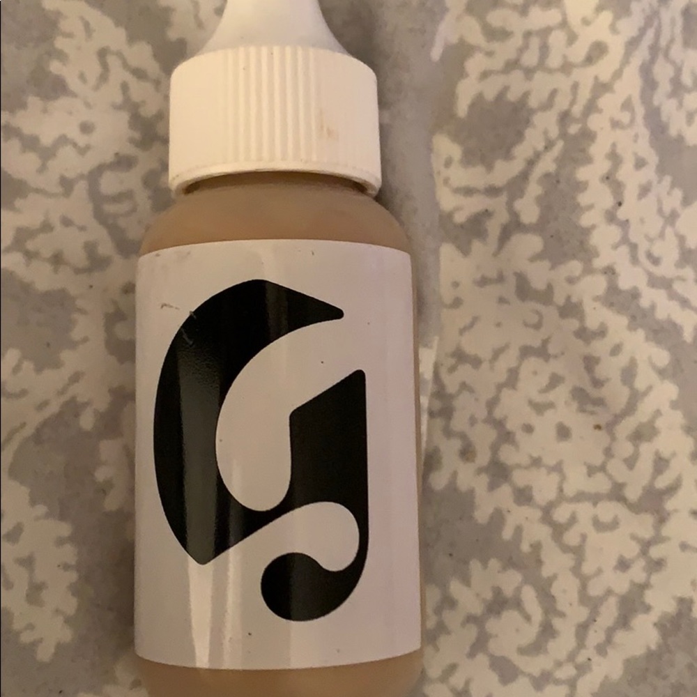 Glossier skin perfecting tint in G8. 90% full